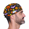 Calot court Halloween Douce frayeur citrouilles et chauves-souris sur fond noir porté par un homme – ChrysVal